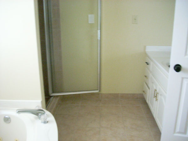 masterBath1.jpg